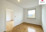 Sanierungsbedürftige 2 Zimmer Wohnung | Loggia ca.11,86m² | 3. Liftstock