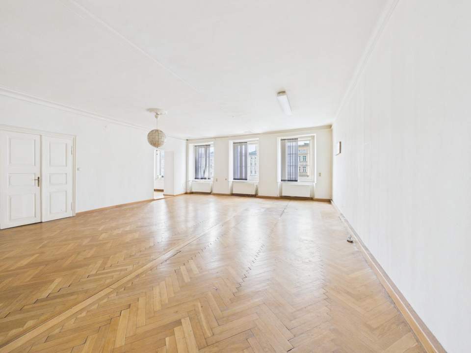 LINZ - HAUPTPLATZ: BÜROFLÄCHE ca. 166,29 m² in BESTER LAGE