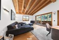 Stilvolle Dachgeschosswohnung in Ruhelage mit Premium-Ausstattung