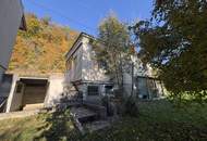 Renovierungsbedürftiges Haus mit herrlichem Garten