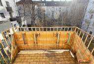 TOPLAGE LEOBEN - SANIERUNGSBEDÜRFTIG - große herrschaftliche Wohnung mit 2 Balkone!