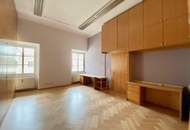 Klagenfurt - Neuer Platz 7: Großzügige Büro- / Kanzleiräumlichkeiten in Toplage im 2. OG mit Lift