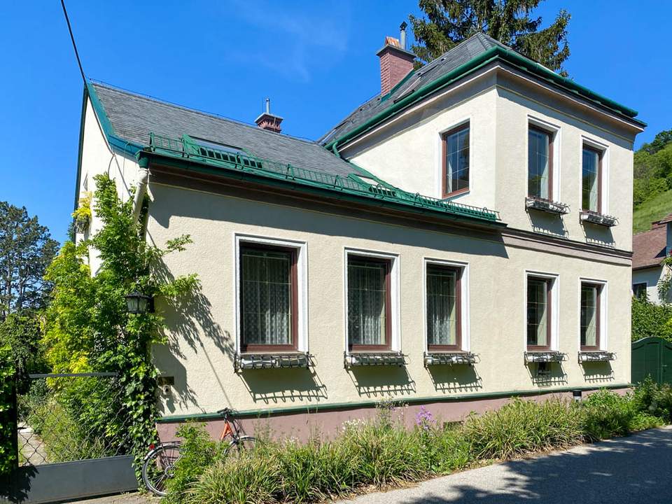 Jahrhundertwendehaus in einer der besten Ruhelagen in Weidling