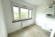 MIETE! Komplett renovierte Zwei-Zimmerwohnung im 3. Liftstock mit sonniger Loggia!