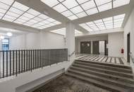 ERSTBEZUG nach Sanierung | Außergewöhnliches Loft mit Raumhöhe bis zu ca. 4,90 m | Büro/Praxis Nutzung und Kurzzeitvermietung möglich