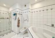 Elegante Villa in idyllischer Wienerwaldlage mit Pool und großem Garten