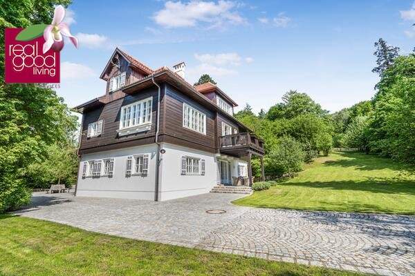 Zeitlose Eleganz im Wienerwald – Historische Villa mit Nebengebäuden auf Traumgrundstück mit Outdoorpool und Waldsauna