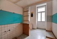 IDEALE KLEINWOHNUNG IN SCHÖNEM ALTBAU - 1,5 ZIMMER-WOHNUNG (SANIERUNGSBEDÜRFTIG)