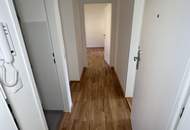 Sonnendurchflutete 2-Zimmer-Wohnung mit herrlichem Grünblick im beliebten Münichholz – liebevoll saniert, mit modernem Wohlfühlbad, praktischen Wohnräumen und perfekter Anbindung für alle, die Ruhe und Stadtnähe zugleich schätzen!