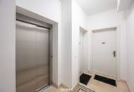 Sanierter Altbau mit modernem Neubau