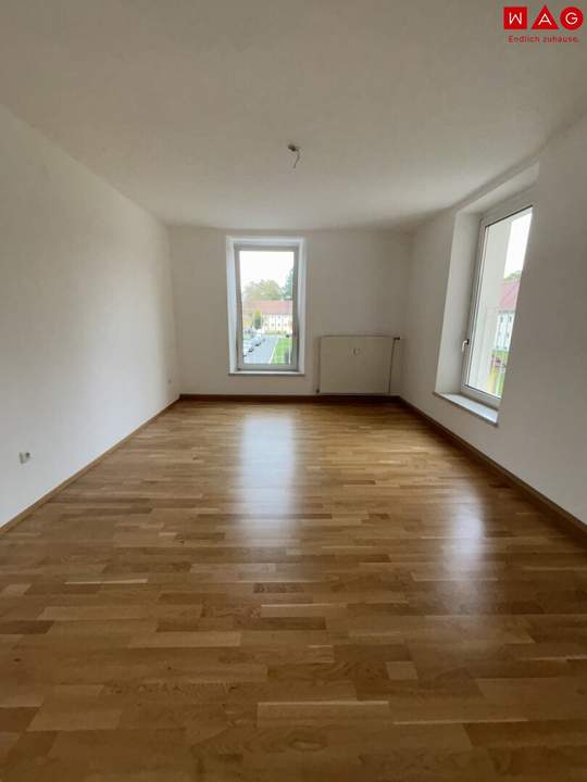 Aktuell in SANIERUNG: Fantastische Wohnatmosphäre wird geboten - inklusive aller Annehmlichkeiten einer zentrumsnahen und ruhigen Grünlage!