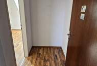 1 ZIMMERWOHNUNG MIT BALKON IN ABSOLUTER RUHELAGE