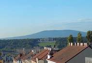 Nur ca. € 4.000 pro m² - 3 Zimmer DG-Wohnung - 2 Gehminuten zur U3 Station Johnstraße