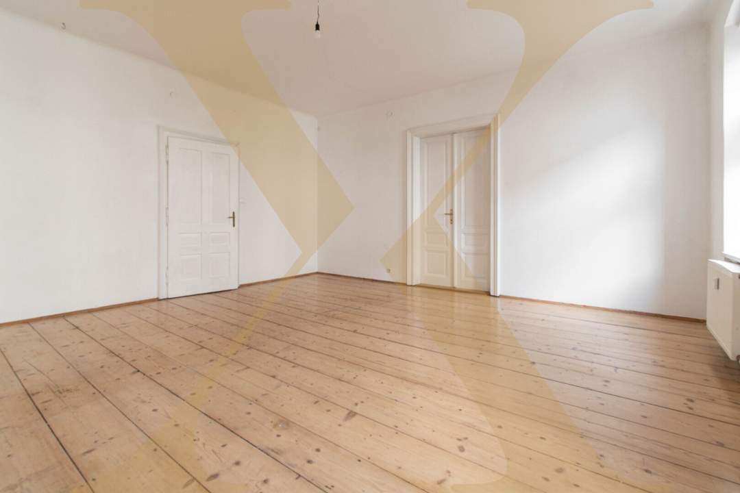 3,5-Zimmer-Altbauwohnung mit Balkon in Linz zu vermieten!
