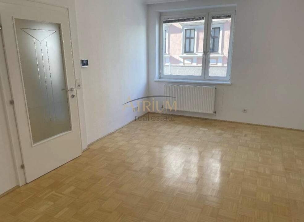 Ideal gelegen, sofort bezugsbereit mit niedrigen Betriebskosten und freiem Mietzins!