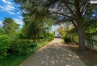 Traumhafter Bungalow mit Indoor-Pool, Weinkeller & großem Garten auf Eigengrund