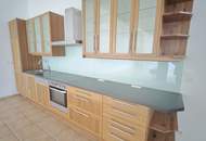 Schöne 4 Zimmer Wohnung mit große Terrasse. WG möglich