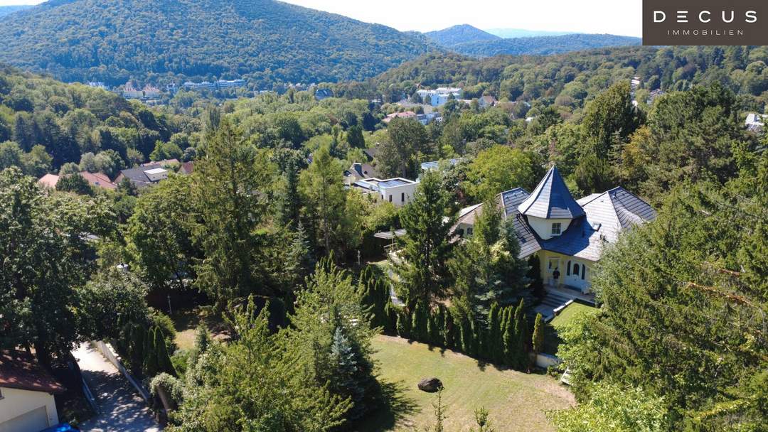 GROSSZÜGIGES BAUGRUNDSTÜCK MIT TRAUMHAFTER AUSSICHT IN BESTLAGE