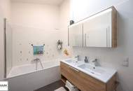 traumhafte Doppelhaushälfte mit Grünblick - PV, Wärmepumpe und Klimaanlage - Videobesichtigung online!